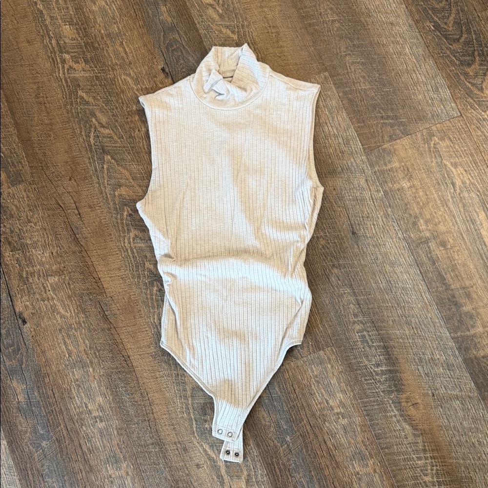 Abercrombie & Fitch Ribbed High Neck Top in Light Beige